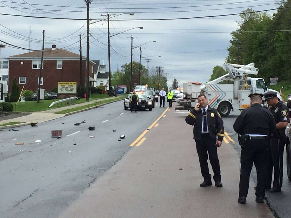 Manhunt for driver of stolen SUV after crash in East Greenbush