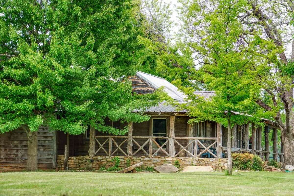 Moon River Ranch near Waco listed at 5.6 million