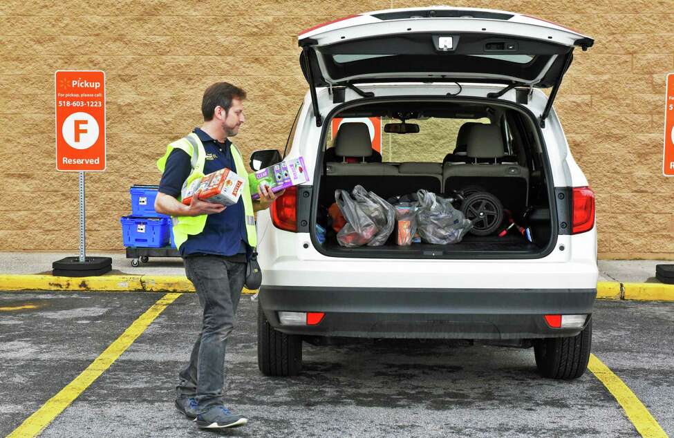 Glenmont Walmart getting grocery pickup service in May