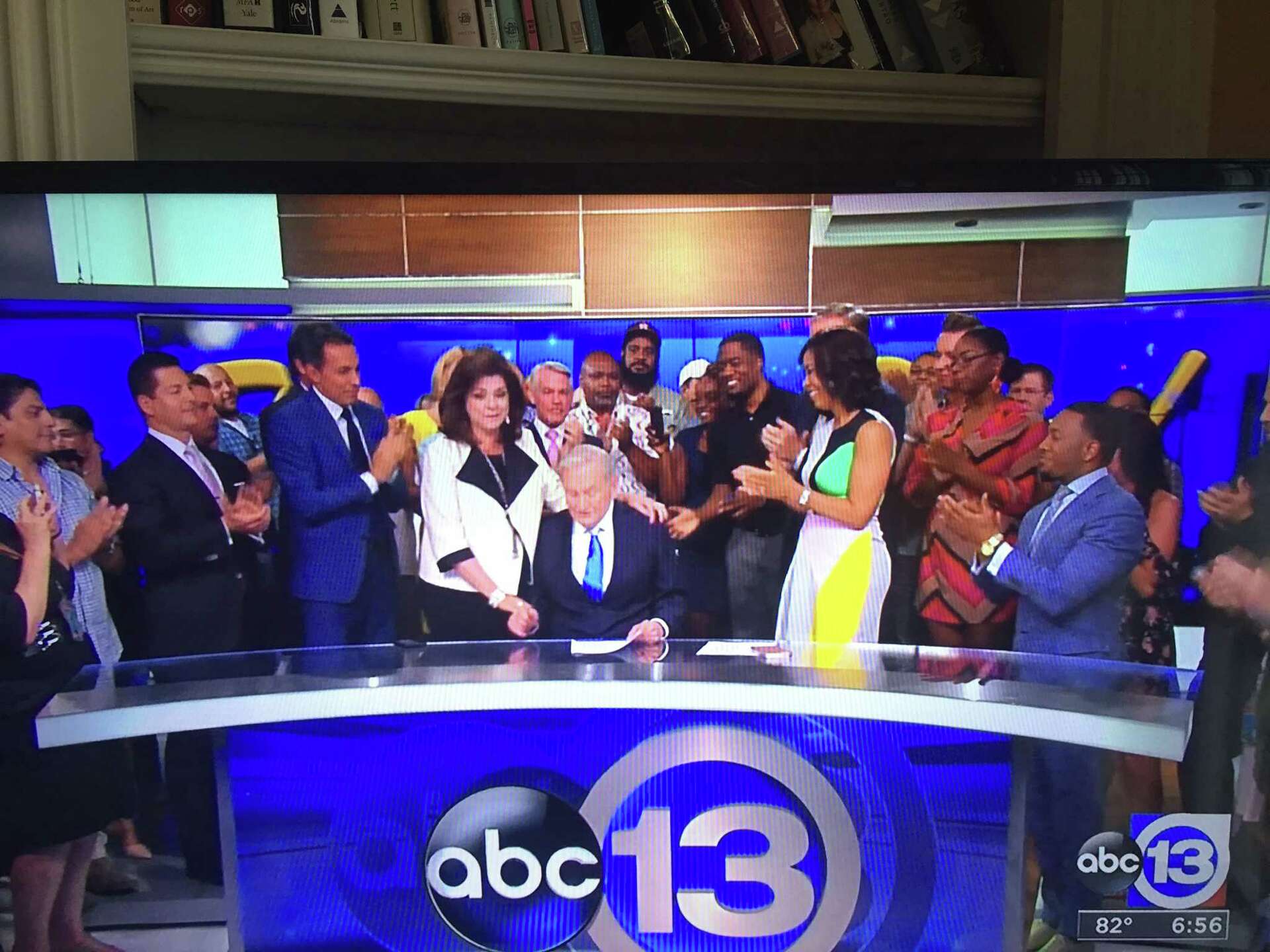 Local TV legend Dave Ward signs off for last time, image size:1920x1440