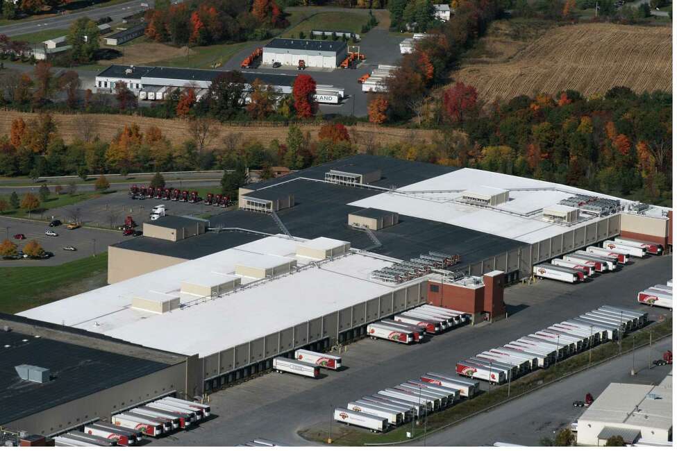 Food shortage at Hannaford after warehouse fire in Maine