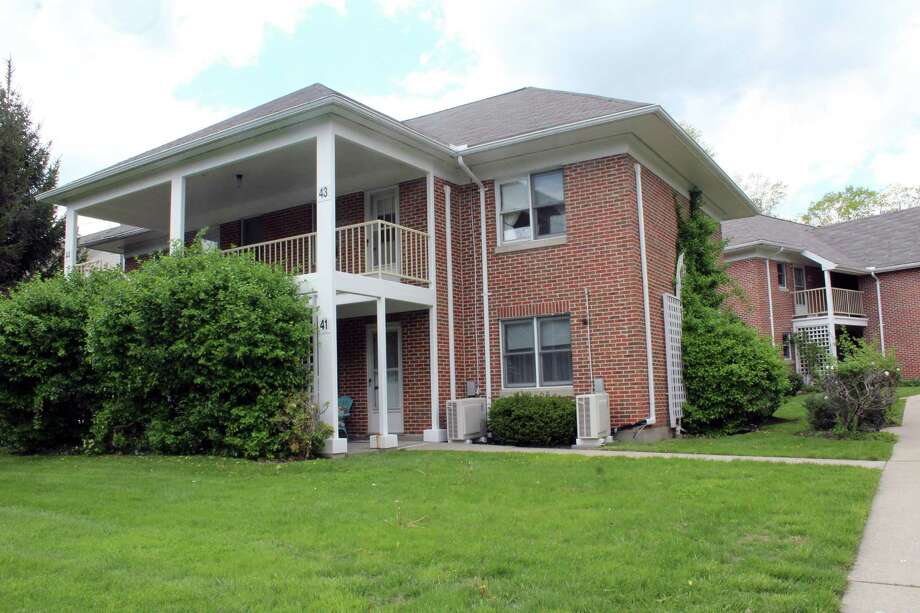 Darien’s Old Town Hall Homes redevelopment takes step forward - Darien News Darien’s Old Town Hall Homes redevelopment takes step forward - Darien News