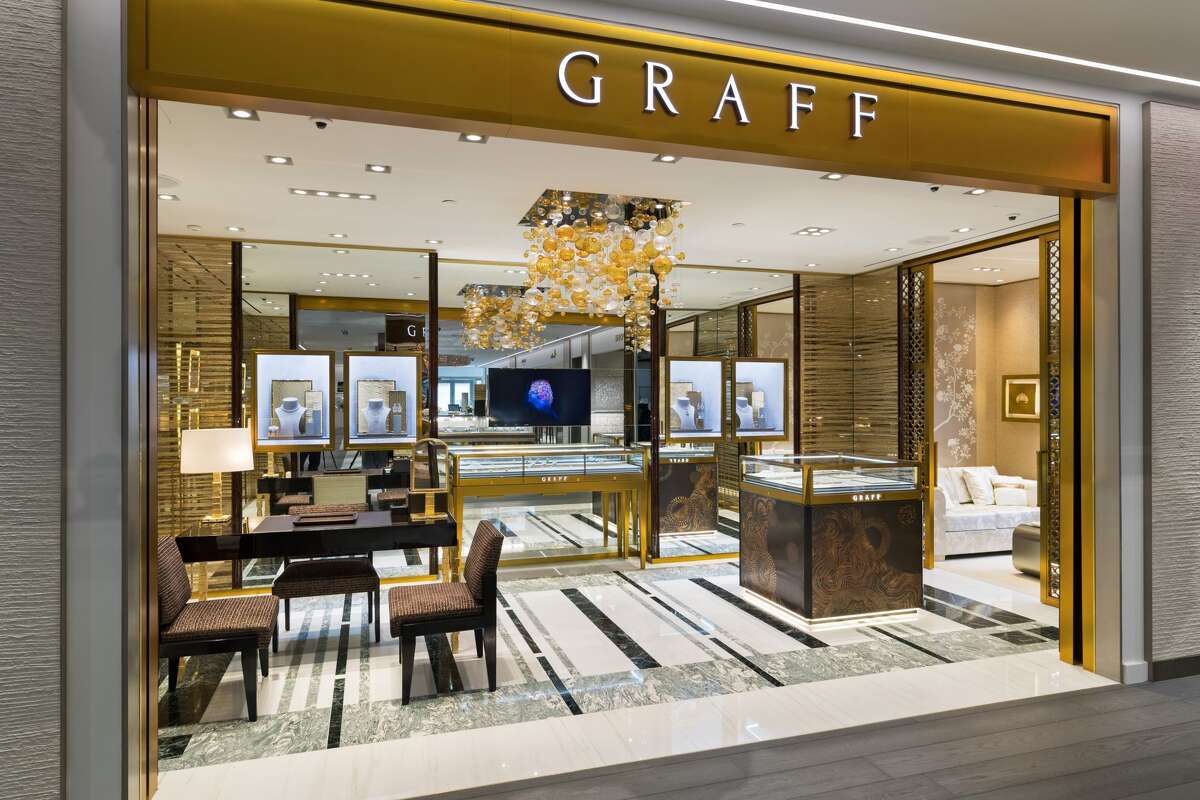 Saks The Vault opens on Greenwich Avenue