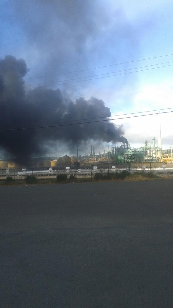 Benicia refinery power failure causes flaring, smoke, evacuations