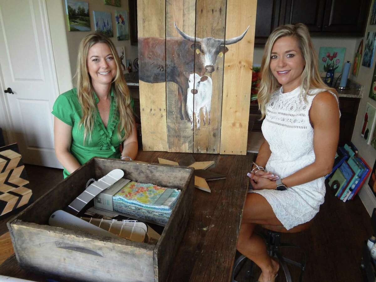 SA Twin Sisters Made A Career From Old Pallets