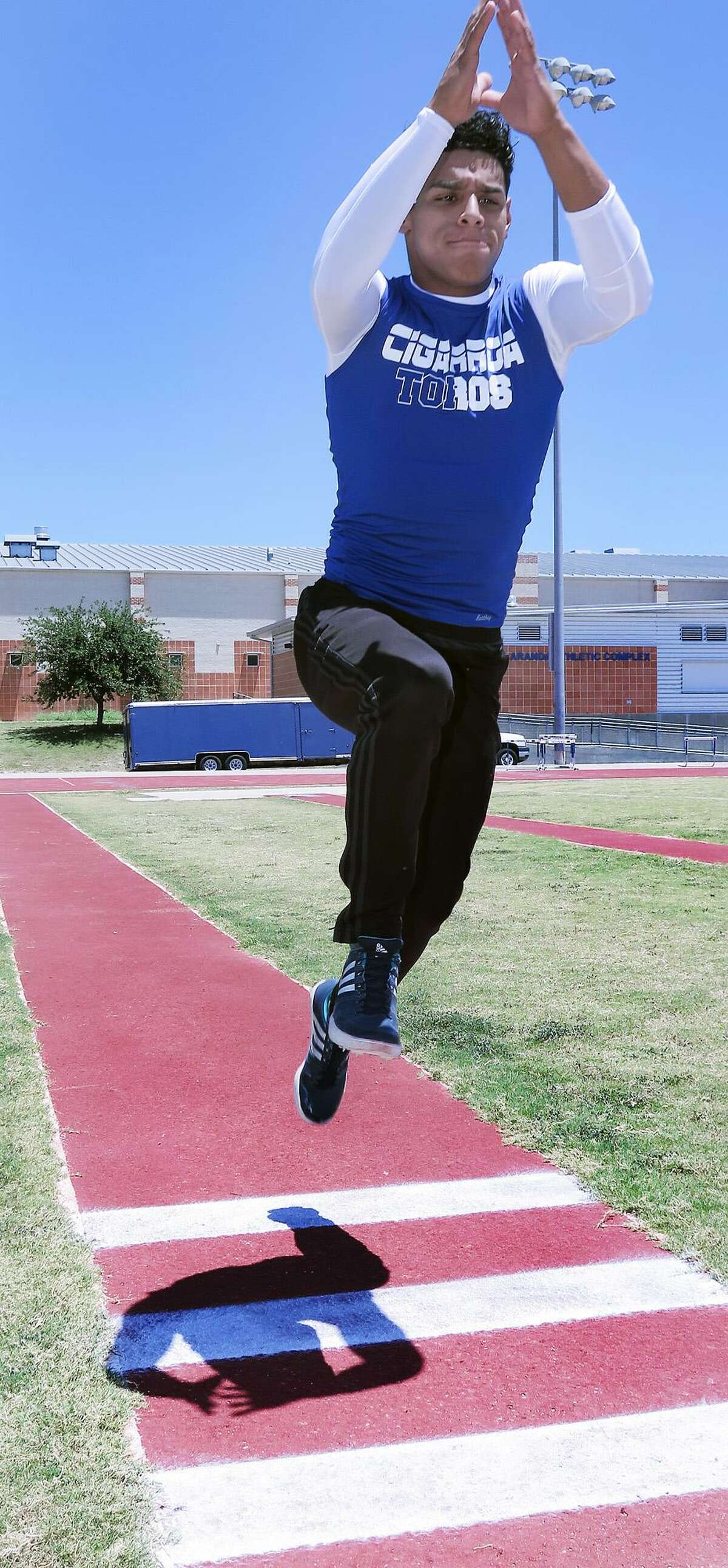 Antonio De La Torre is heading to the state meet for the second straight season but with a new event, classification and school. He will represent Cigarroa in the triple jump.