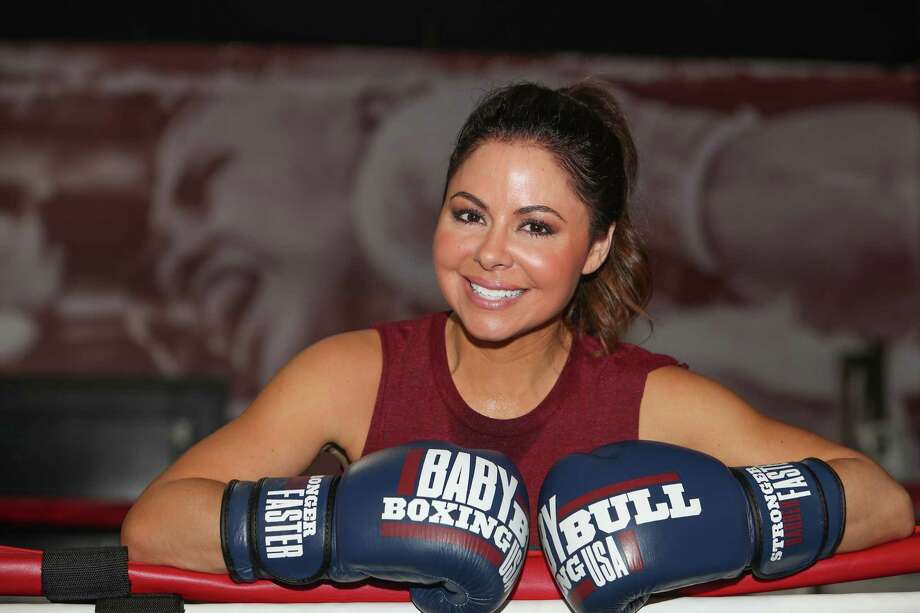 KPRC's Jennifer Reyna returns to the fitness ring - Houston Chronicle