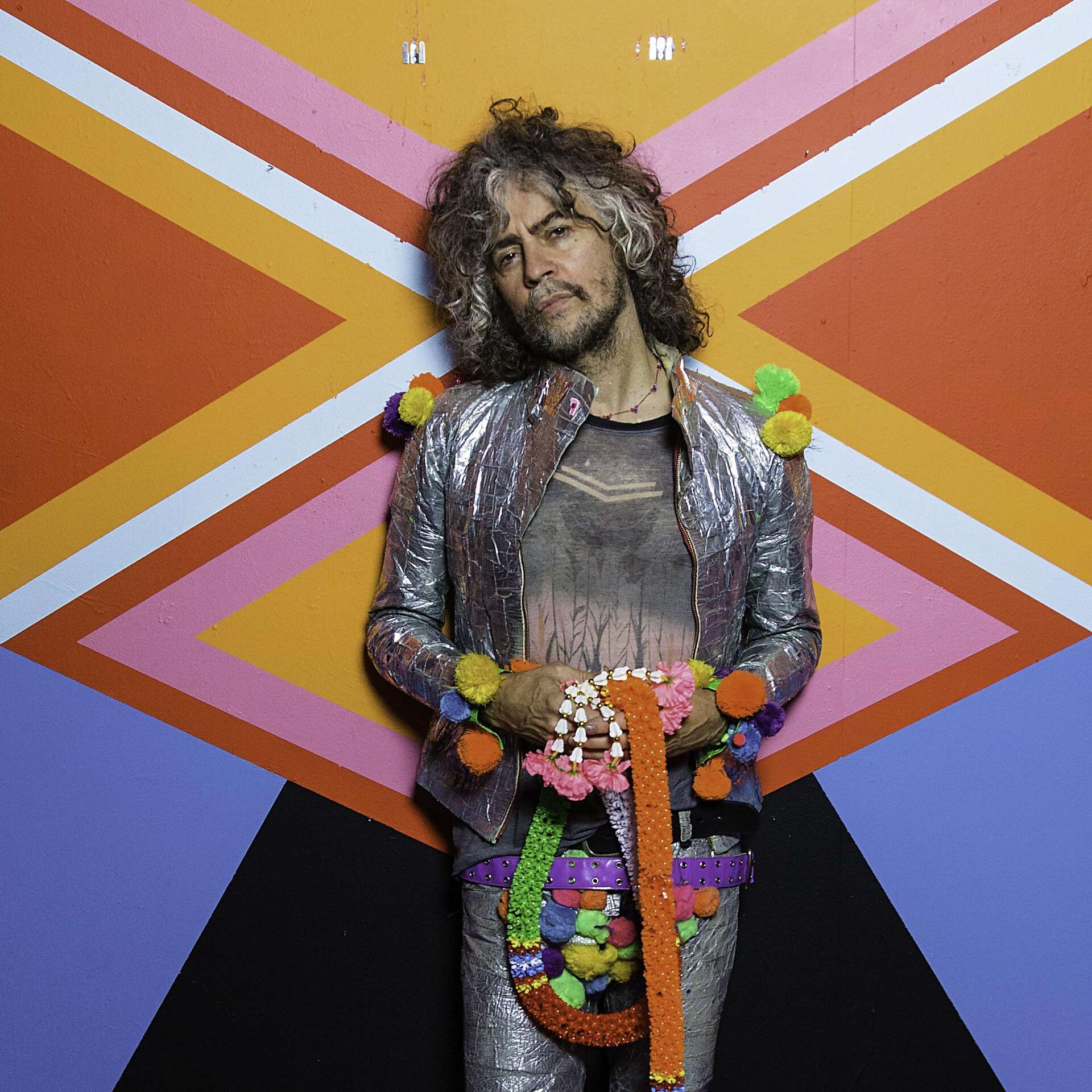 Flaming Lips bring circus-like show to Fox Theater in Oakland