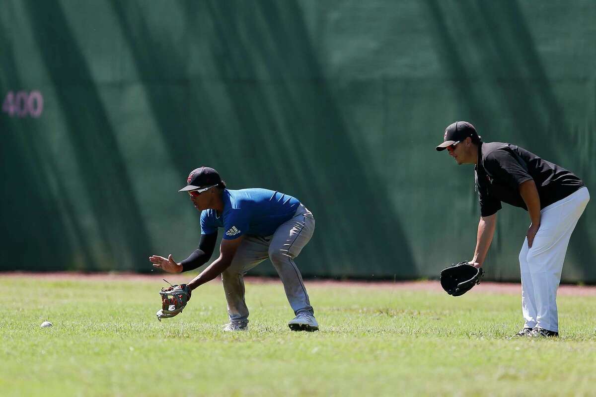 J.C. Correa making transition to catcher with Astros