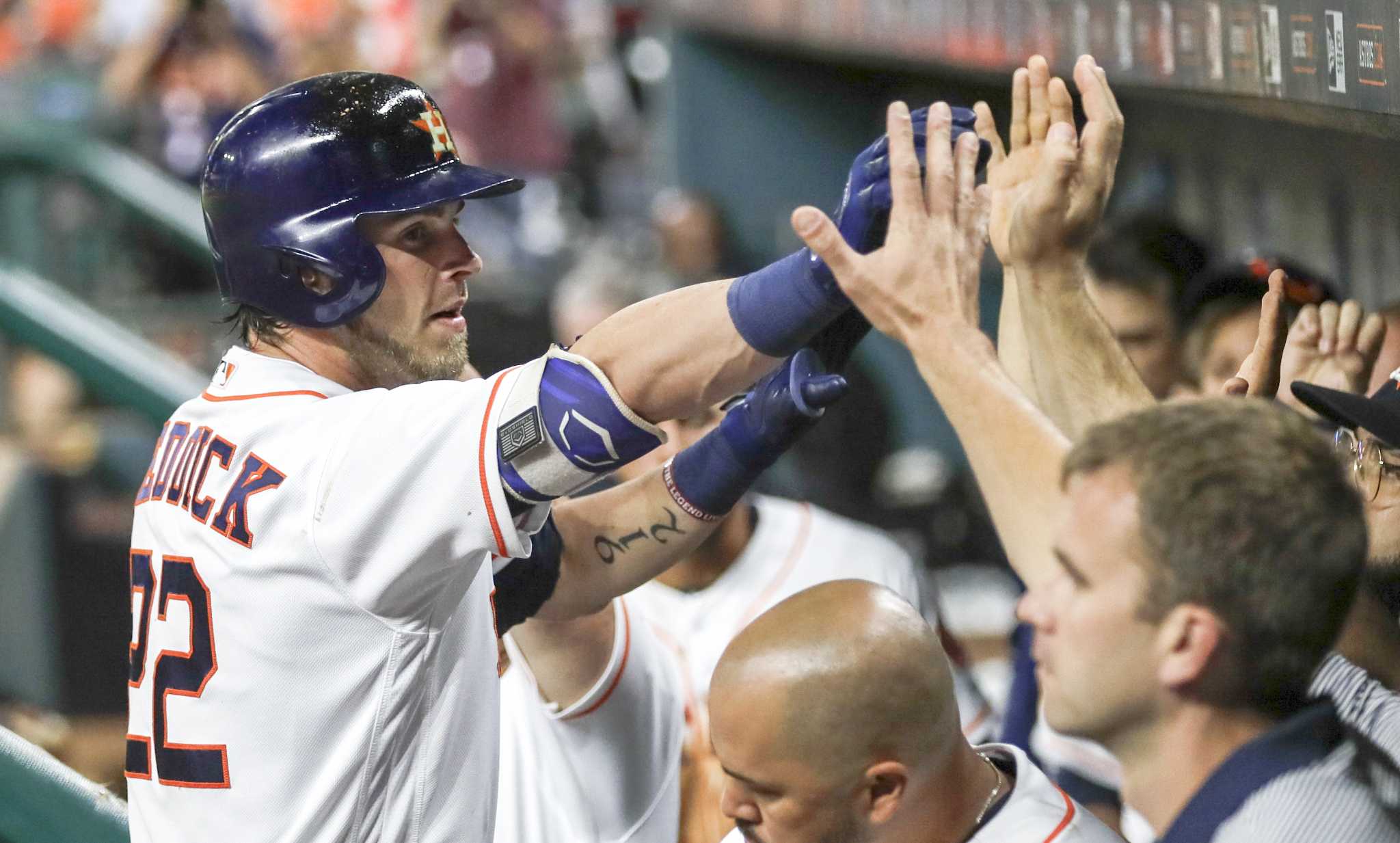 Old Man Giver: Bartolo Colon lit up as Astros top Braves 8-3