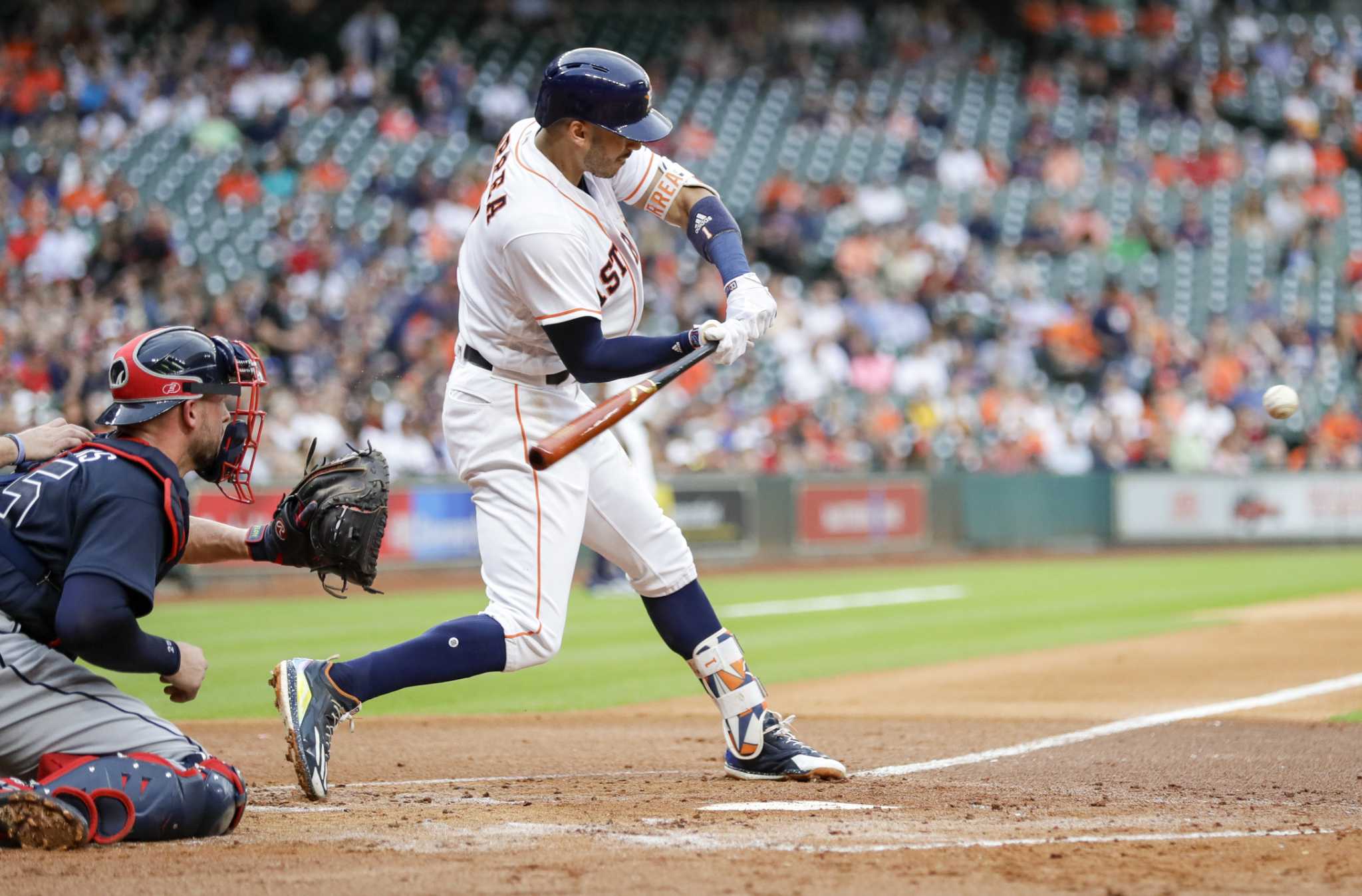 Old Man Giver: Bartolo Colon lit up as Astros top Braves 8-3