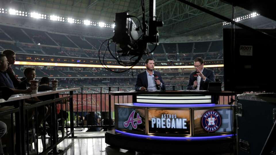 Josh Beckett on the Root Network pregame show with Bart Ennis, right, before the Houston Astros take on the Atlanta Braves on Wednesday, May 10, 2017, in Houston.