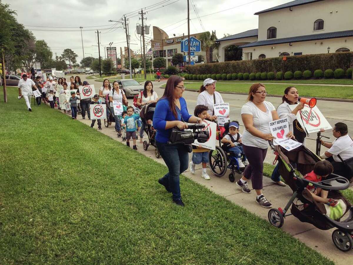 Immigrants commemorated Mothers' Day on May 10, 2017, in Houston with a protest against SB-4, a bill passed by the Texas Legislature aiming to ban so-called sanctuary cities in the state. The bill is criticized as a "show me your papers" law that would lead to the deportation of non-criminal undocumented immigrants and the separation of families with U.S. citizen children.