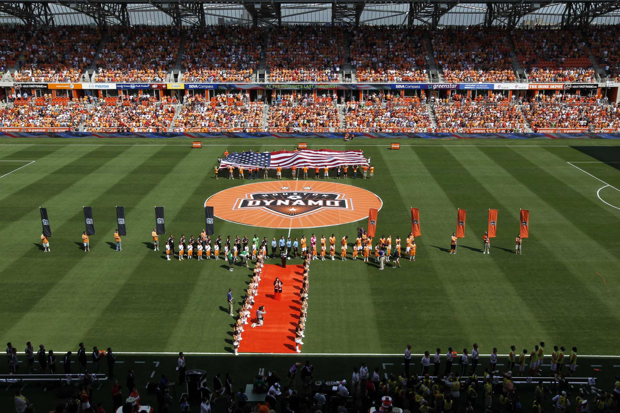 Dynamo S Bbva Compass Stadium Savors Five Year Anniversary