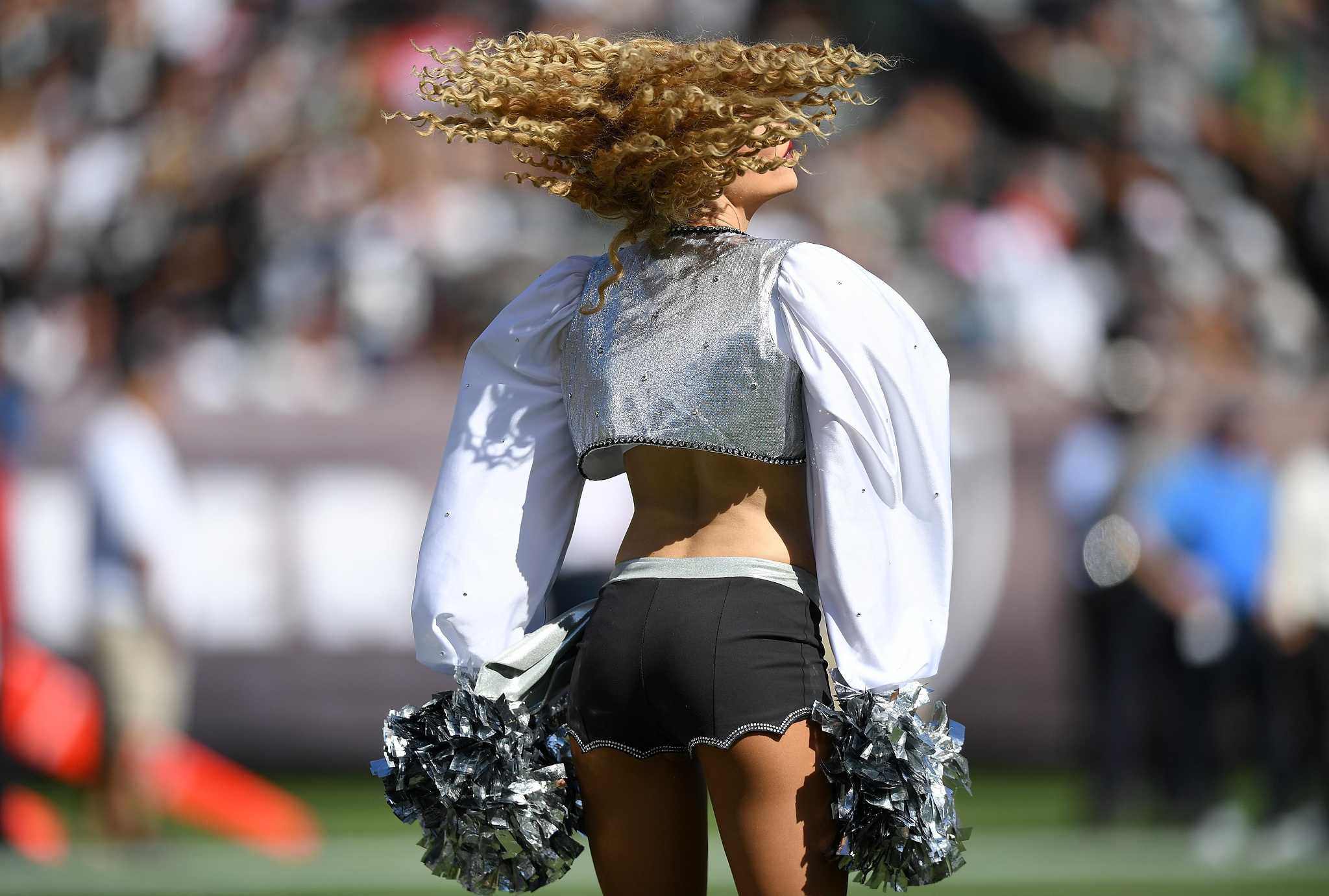 Oakland Raiders cheerleaders: Payment on $1.25 million class-action lawsuit