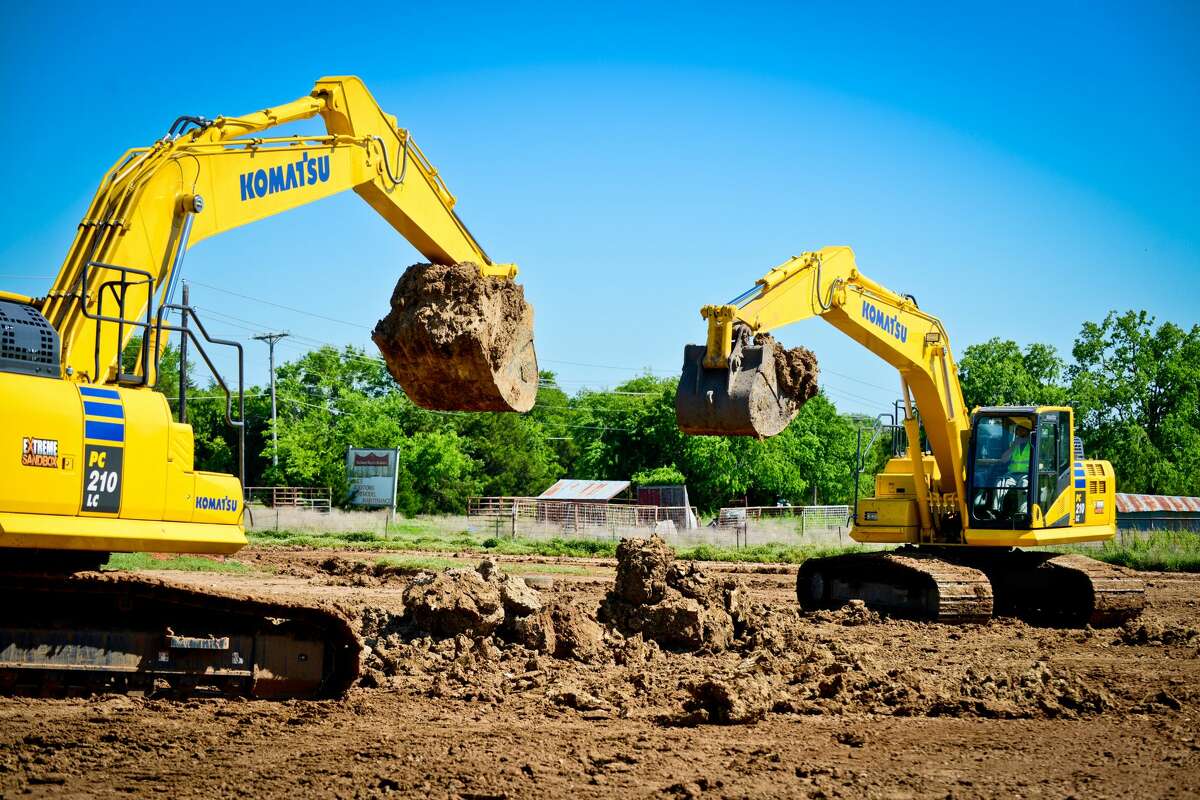 Construction site theme park in North Texas lets you play with heavy