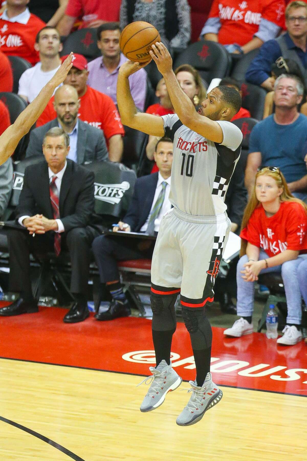 Houston Rockets guard Eric Gordon (10) shoots a three point shot during the second half of Game 6 of the Western Conference semi-final series between the Houston Rockets and San Antonio Spurs at Toyota Center, Thursday, May 11, 2017, in Houston. (Mark Mulligan / Houston Chronicle)