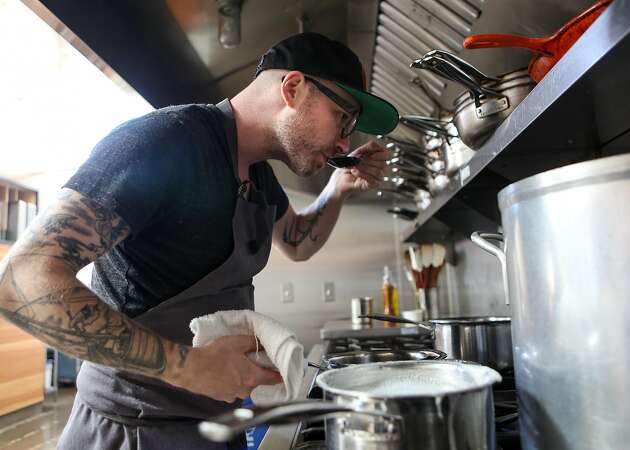 After delivery-only restaurant, Anthony Strong to open brick and mortar