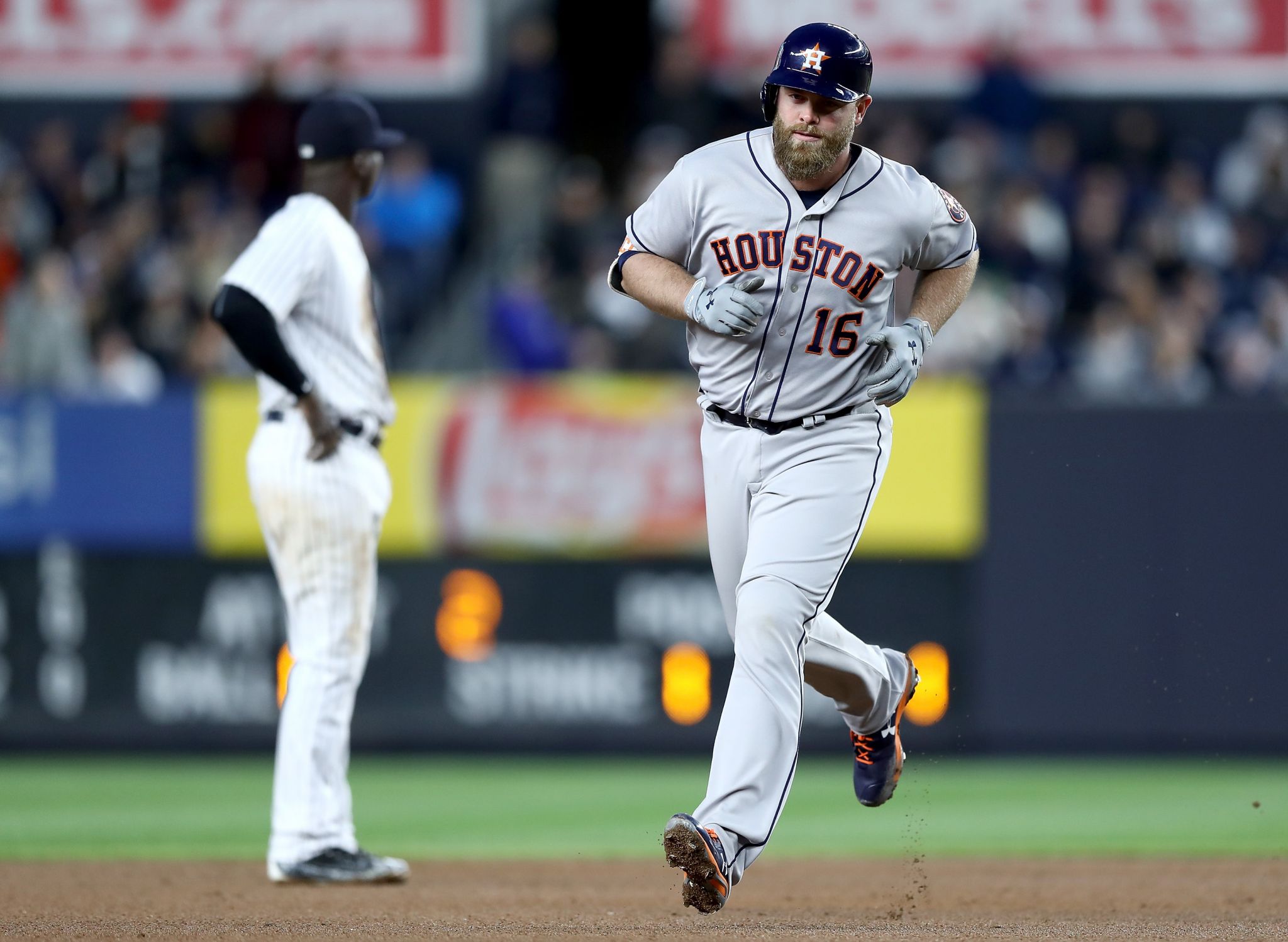 Astros' Brian McCann hopes to return from concussion Saturday