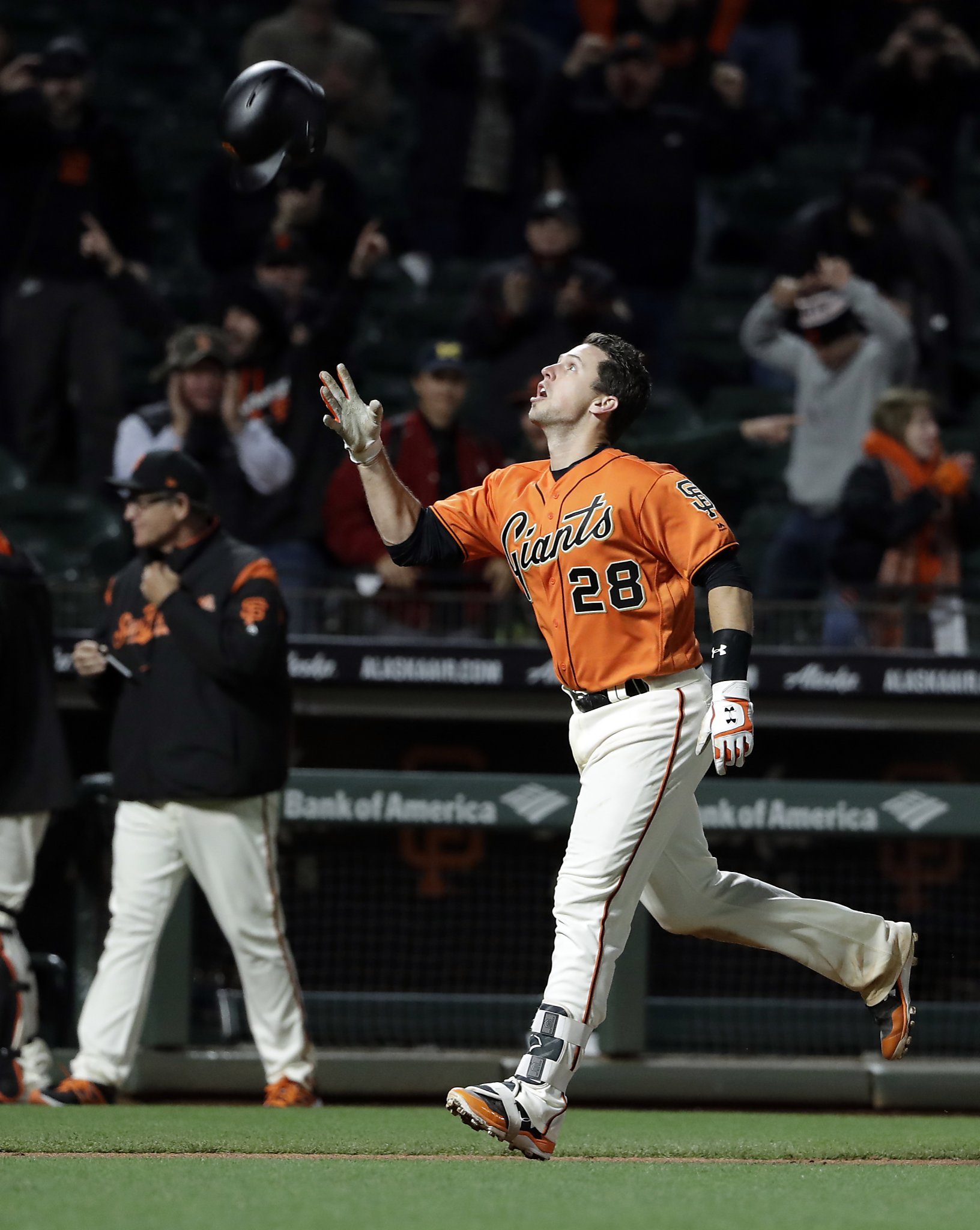 June 11, 2017: San Francisco Giants catcher Buster Posey (28