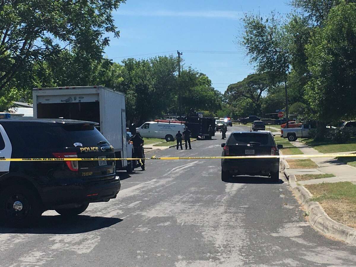 SWAT standoff near Vance Jackson ends with surrender