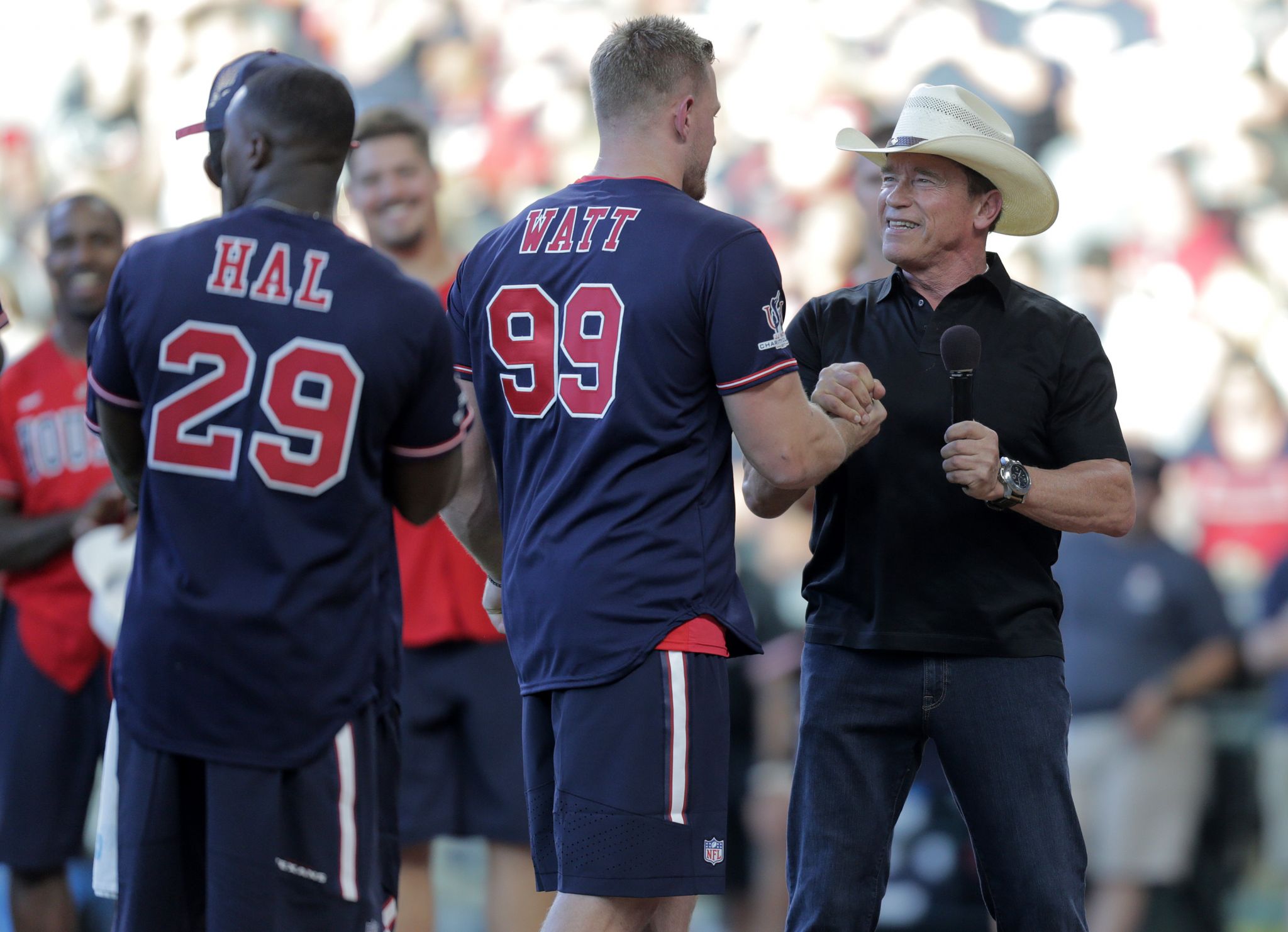 Arnold Schwarzenegger did all the Houston things this weekend