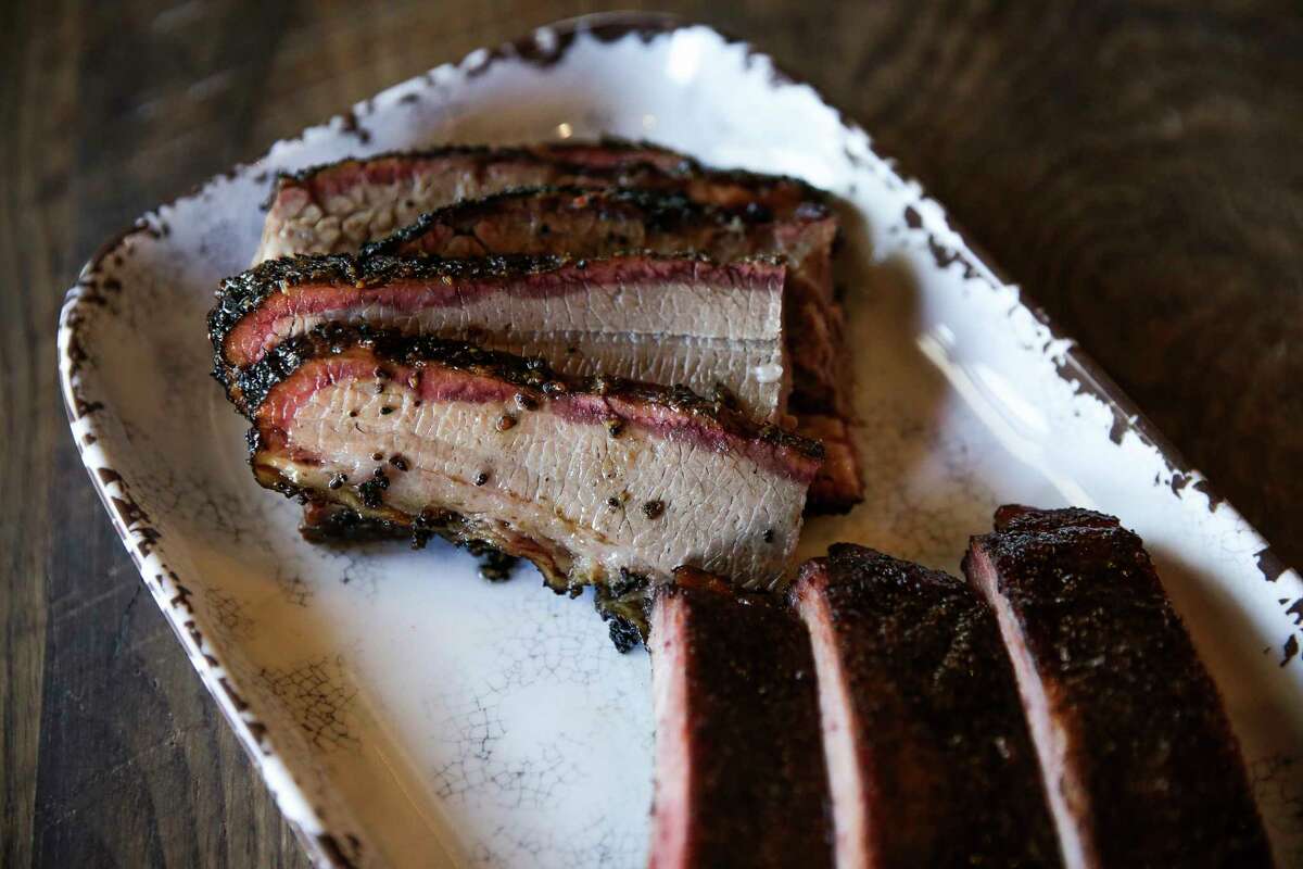Brisket and ribs at Smoke 'n Honey House Thursday, May 4, 2017 in Houston. ( Michael Ciaglo / Houston Chronicle)