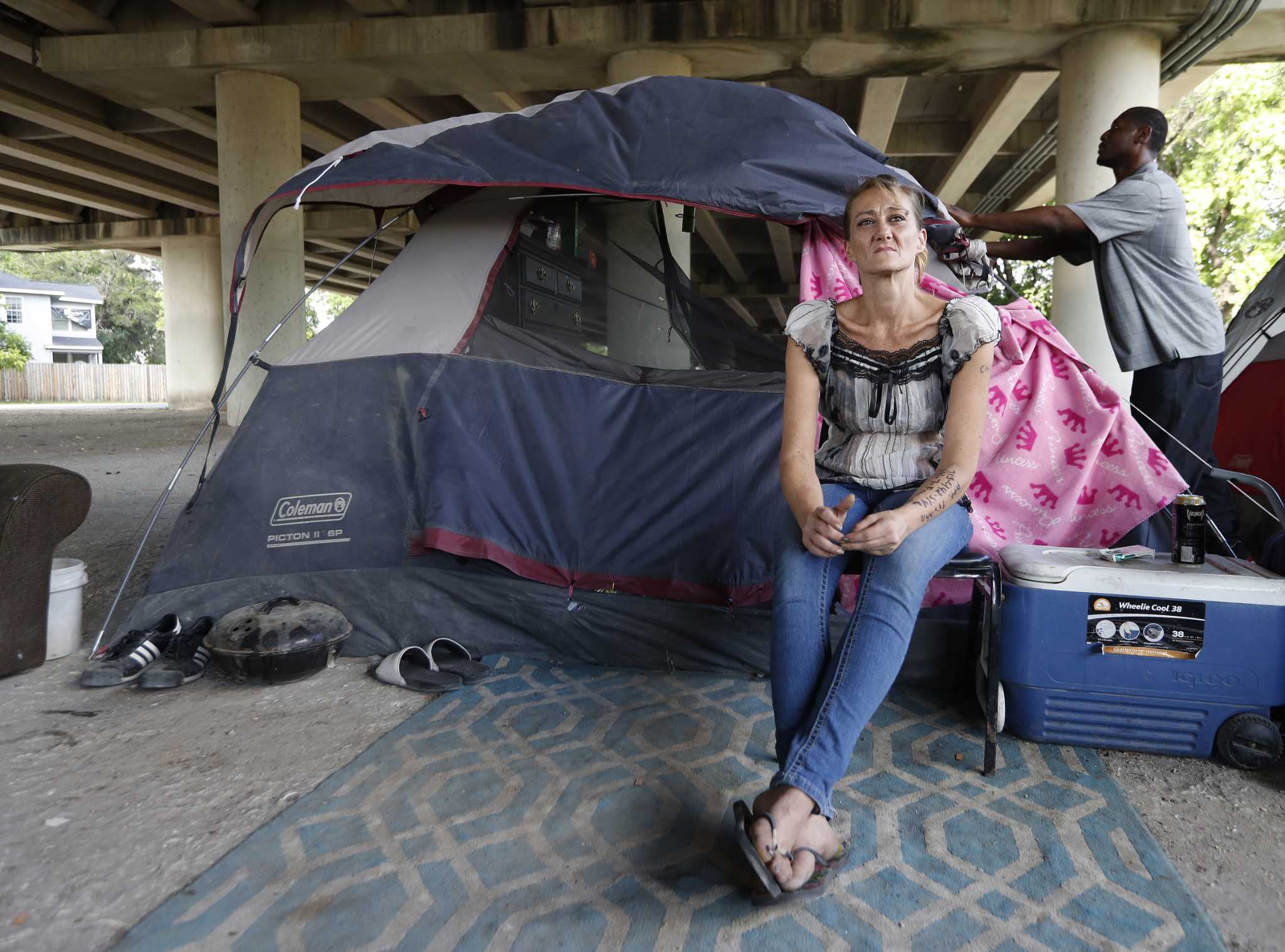 Plan for homeless shelter in part of Metro depot advances - Houston Chronicle