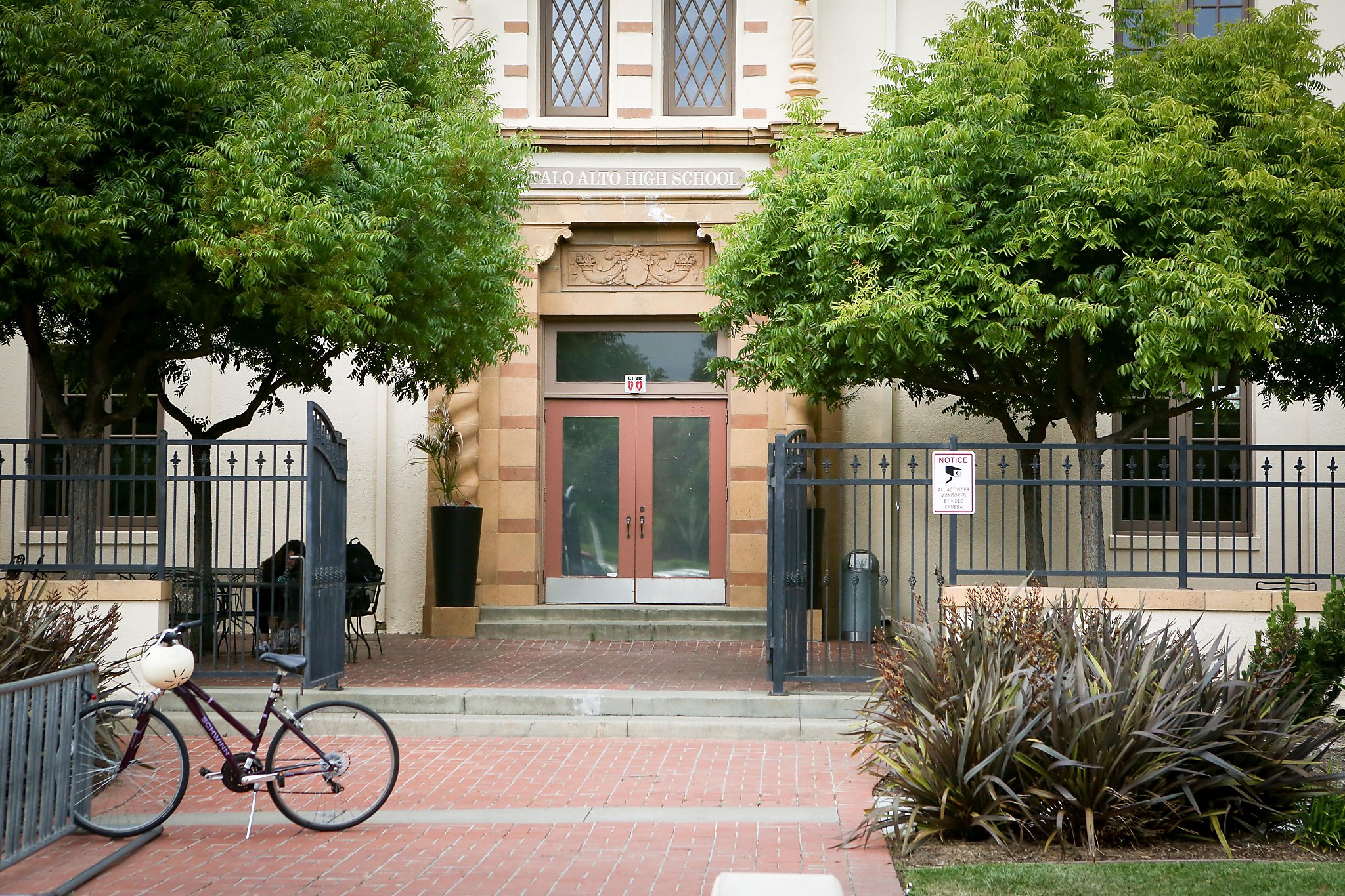 Palo Alto school district will walkout to demand gun reform