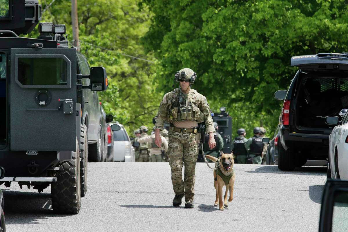 Man who shot chief in shoulder is found dead