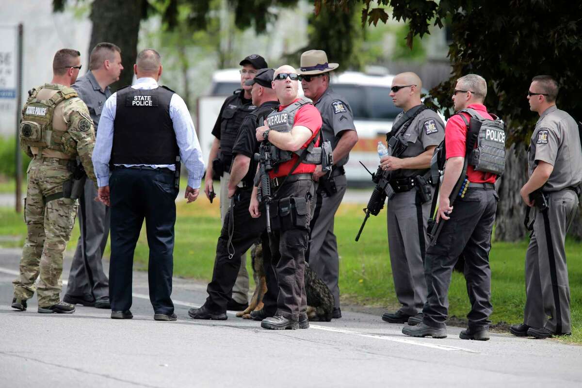 Man who shot chief in shoulder is found dead