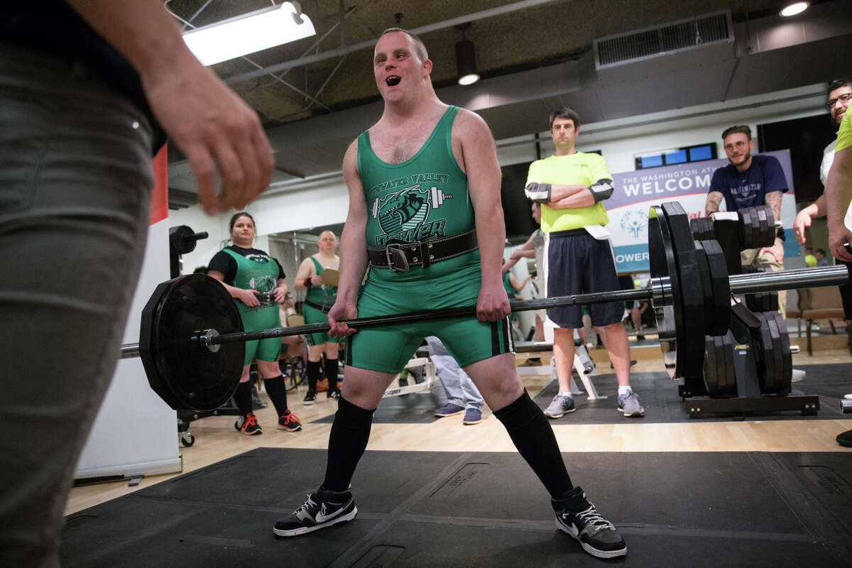 Special Olympics Washington holds powerlifting tournament