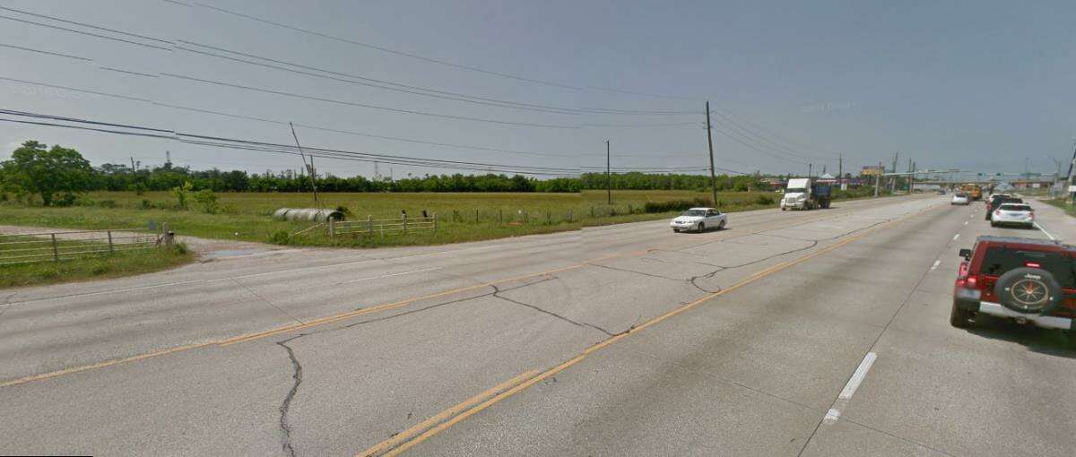 Houston-based KM Realty has purchased 146 acres near the southwest corner of Interstate 10 and Texas 146 from the Fitzgerald family for a proposed mixed-use development. Â Looking north towards Interstate 10, the tract has 1,600 feet of frontage along Texas 146 and another 1,000 feet of frontage on Interstate 10.