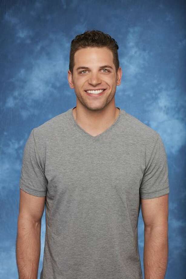 A Bachelorette Contestant Seems To Have Racist Sexist And Islamophobic Views Houston Chronicle