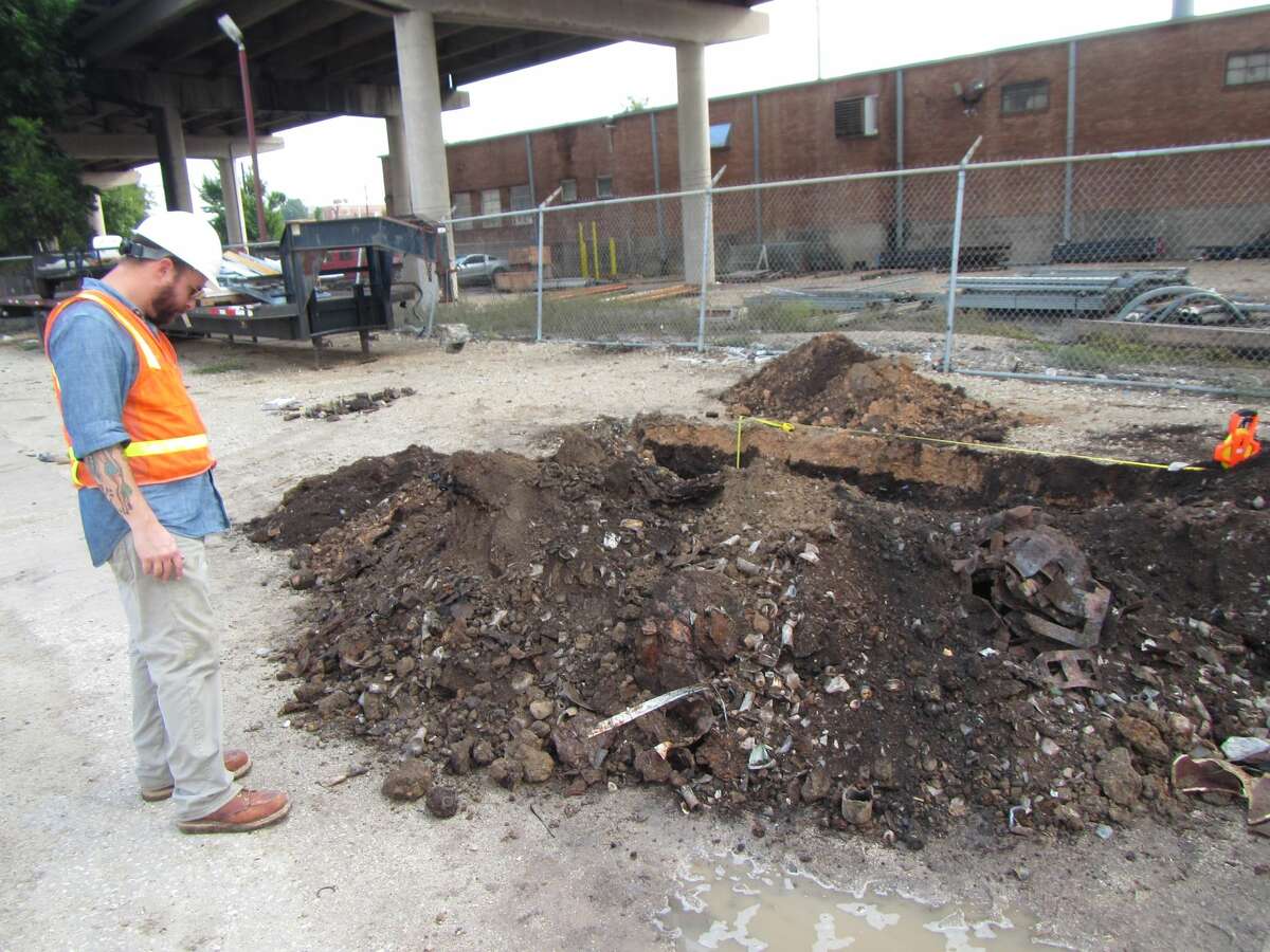 The trash — and the politics — at Houston's early garbage dumps