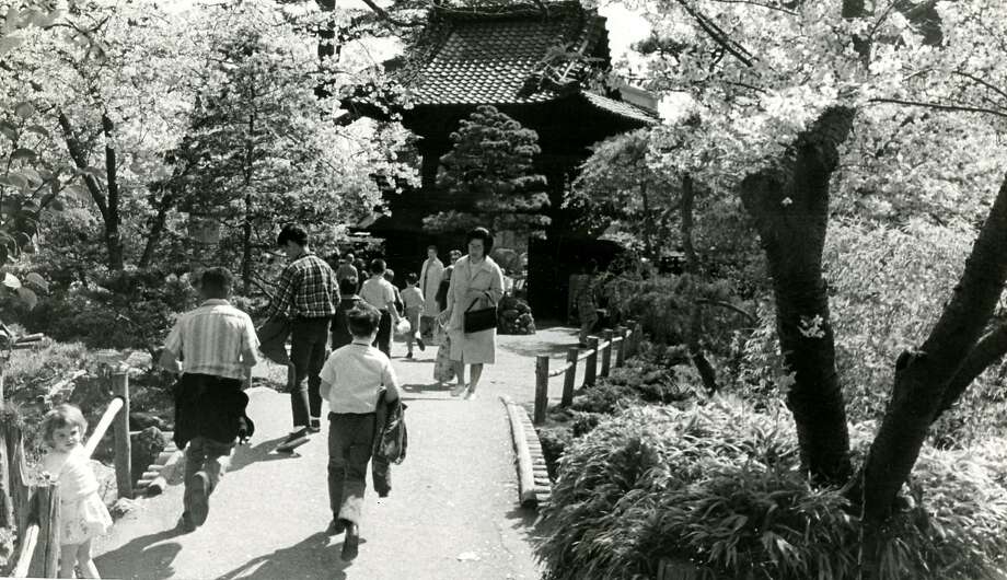 Stunning Archive Photos Show Golden Gate Park S Japanese Tea