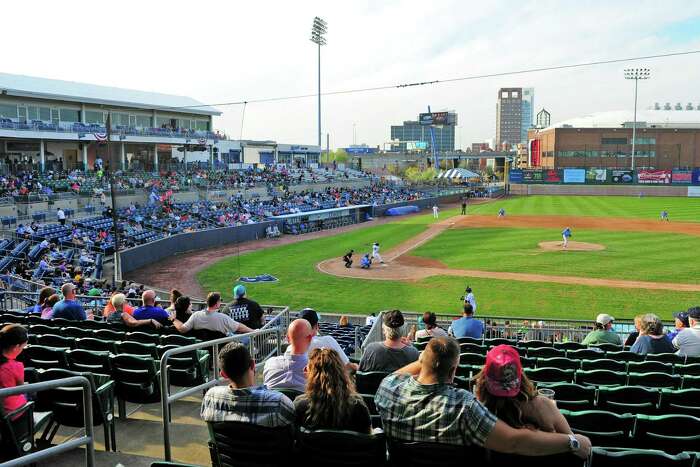 Fans ready for 20th season of Bridgeport Bluefish baseball