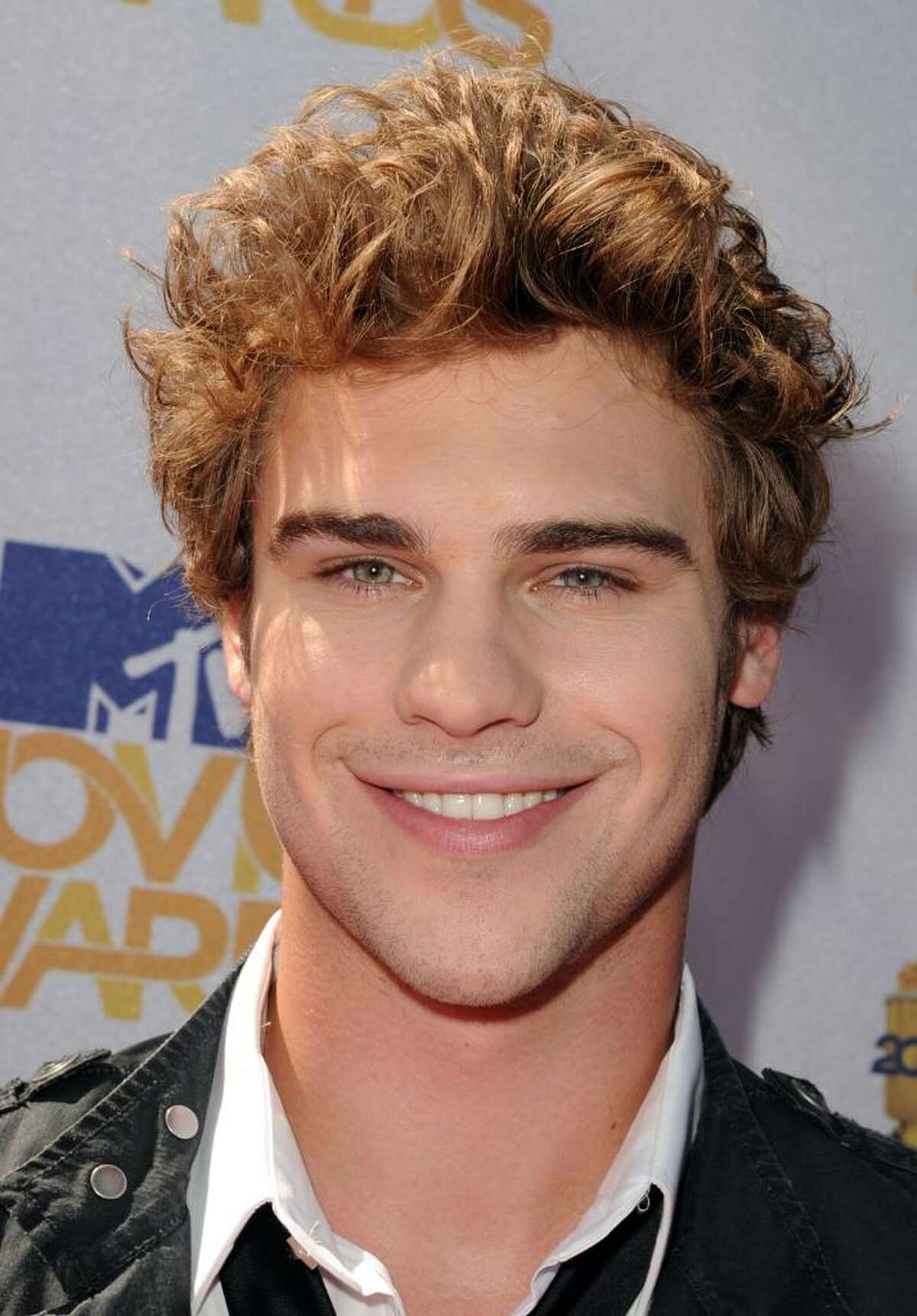 UNIVERSAL CITY, CA - JUNE 06: Grey Damon arrives at the 2010 MTV Movie Awards held at the Gibson Amphitheatre at Universal Studios on June 6, 2010 in Universal City, California. (Photo by Kevin Winter/Getty Images) *** Local Caption *** Grey Damon