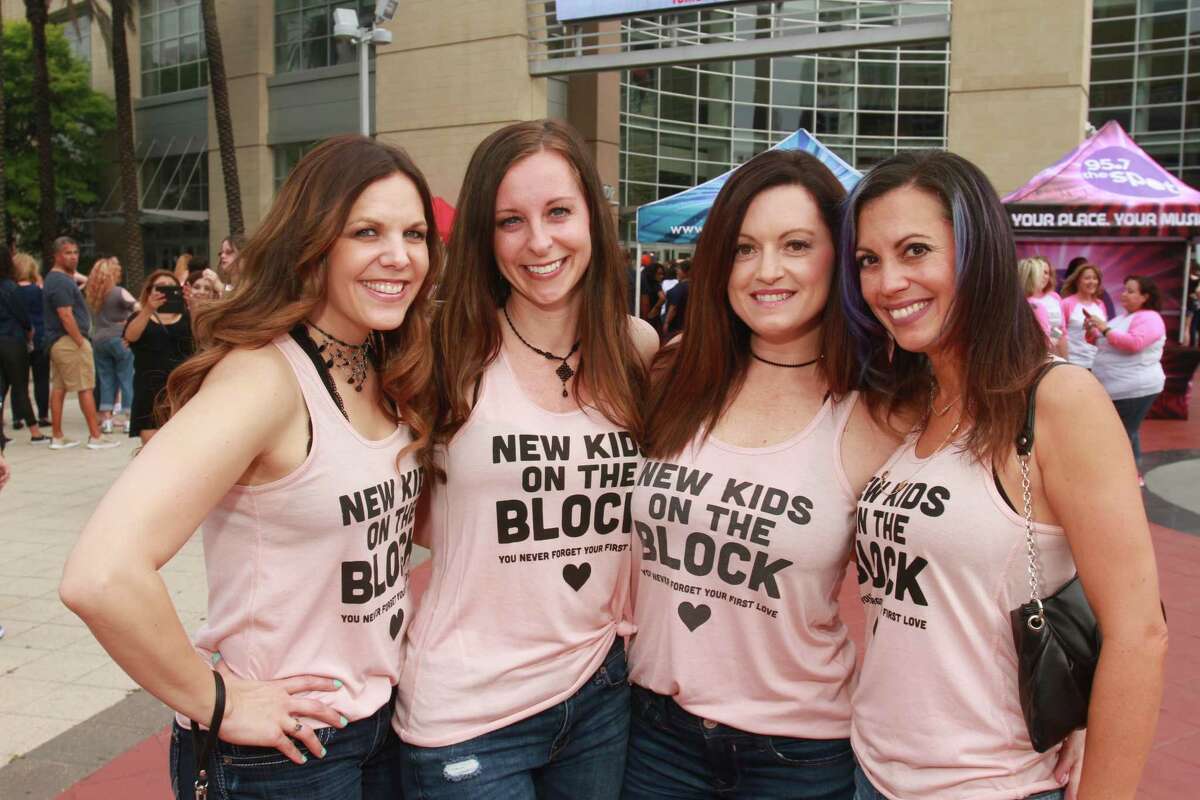 Fans attending the NKOTB, Boyz II Men, and Paula Abdul concerts at Toyota Center (For the Chronicle/Gary Fountain, May 20, 2017)