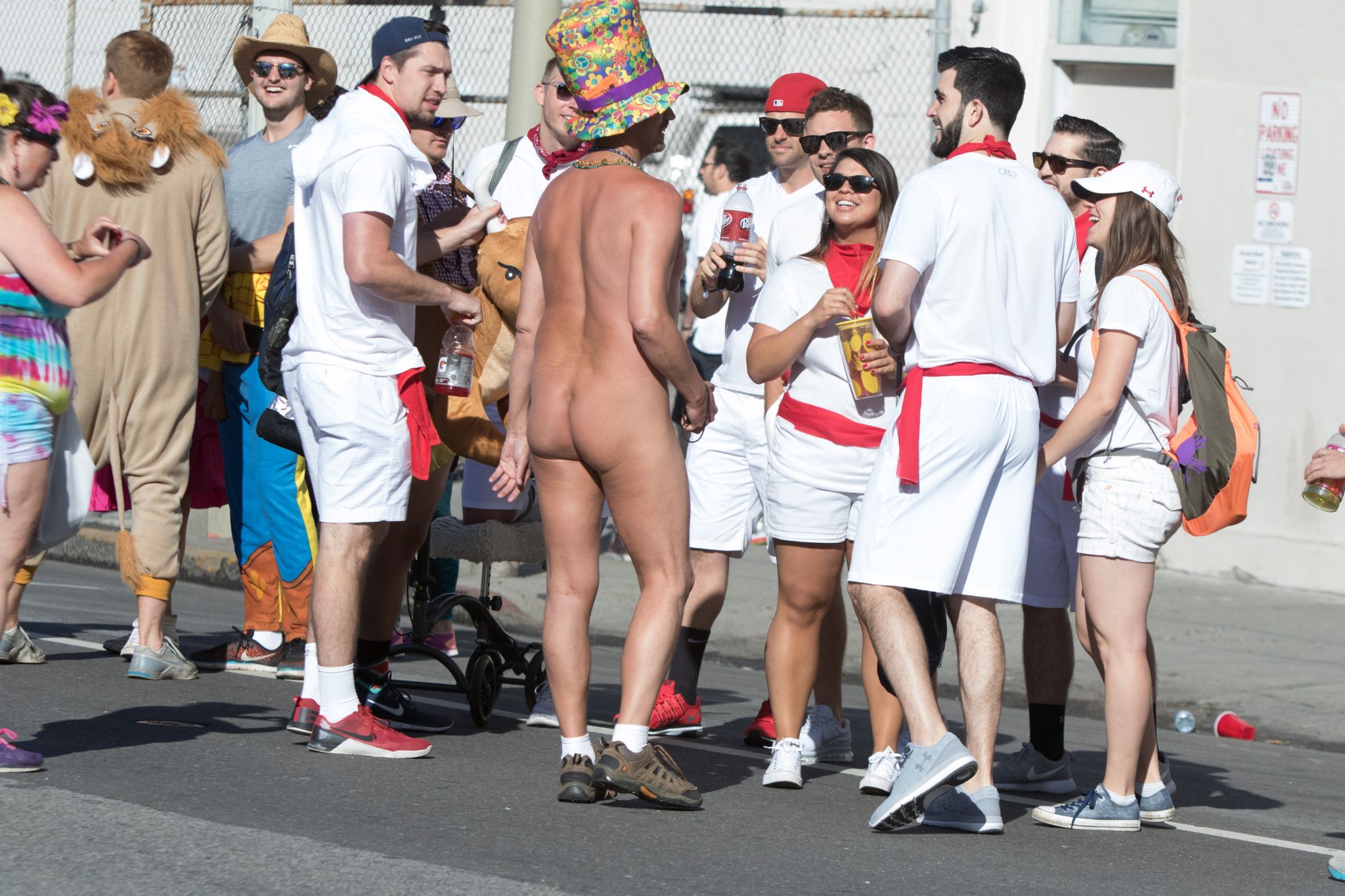 Public nudity banned in san francisco