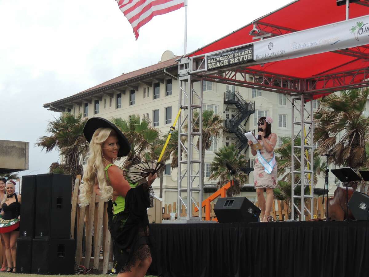 Bathing beauties show off retro, pinup swimwear in the 2017 Galveston Island Beach Revue pageant