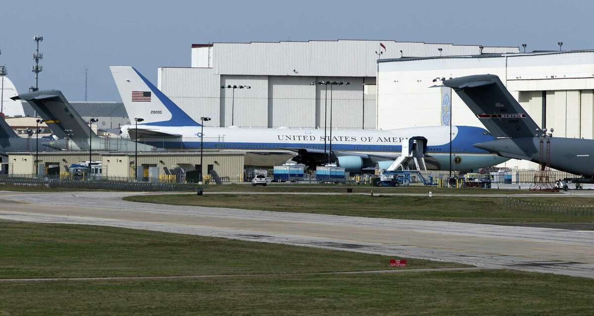 Boeing's San Antonio mechanics ignored warnings, rushed Air Force One