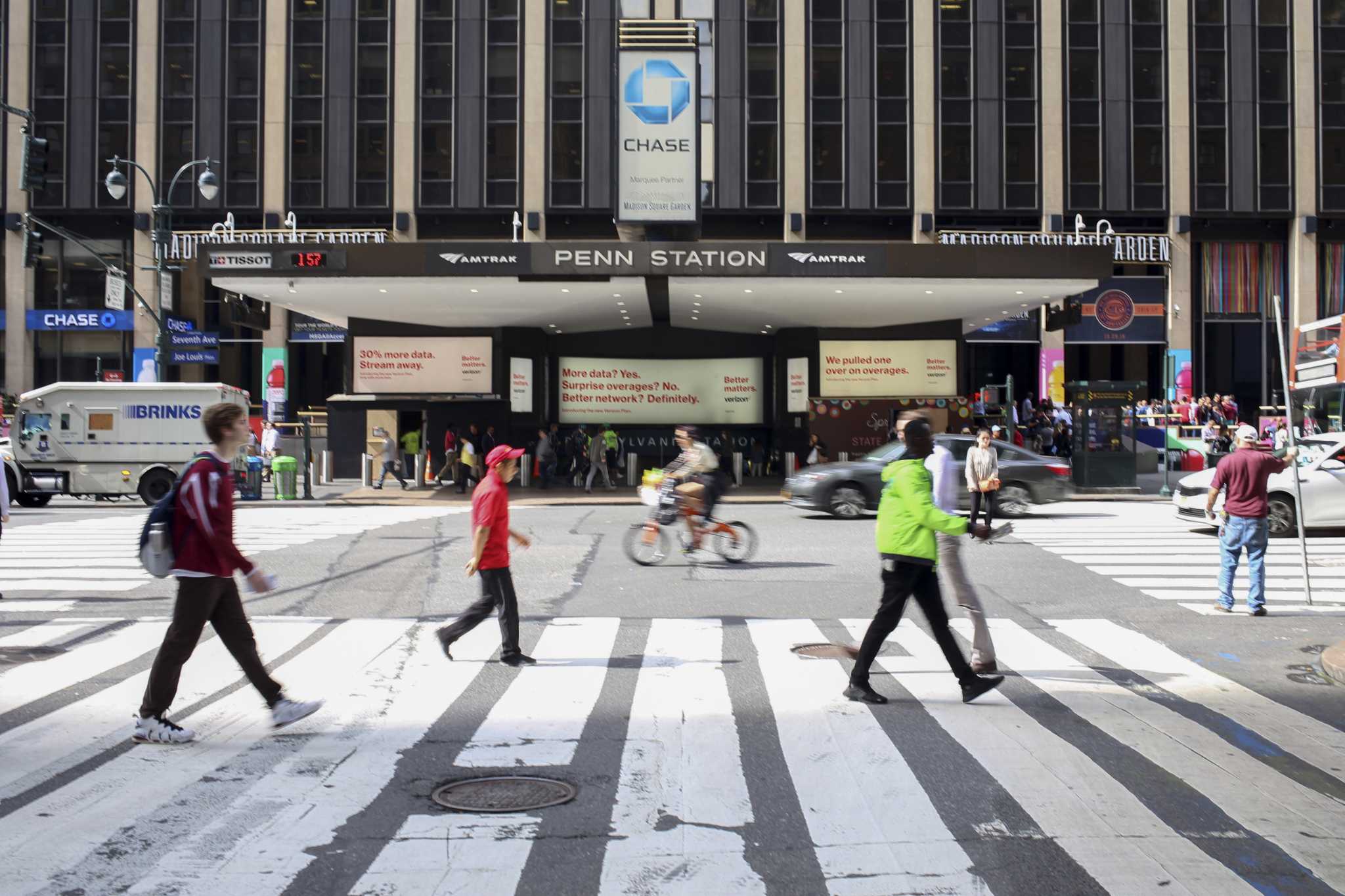 Cuomo Cites 'summer Of Agony' As He Seeks Penn Station Funds From Trump