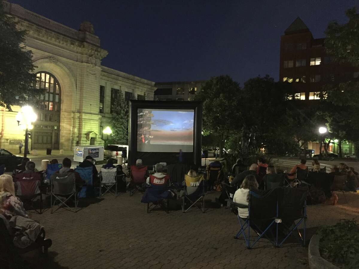 Three drivein movie theaters left in Connecticut Three drivein movie theaters left in Connecticut