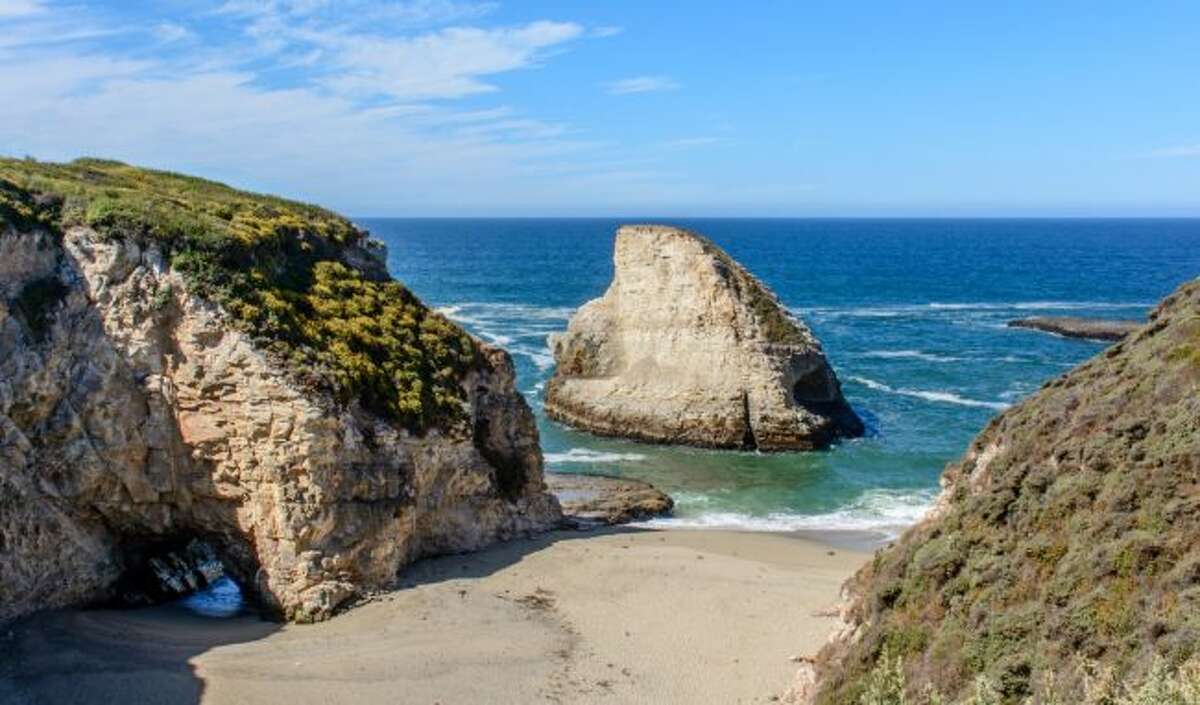 nude-beaches-on-the-california-coast-from-top-to-bottom-less