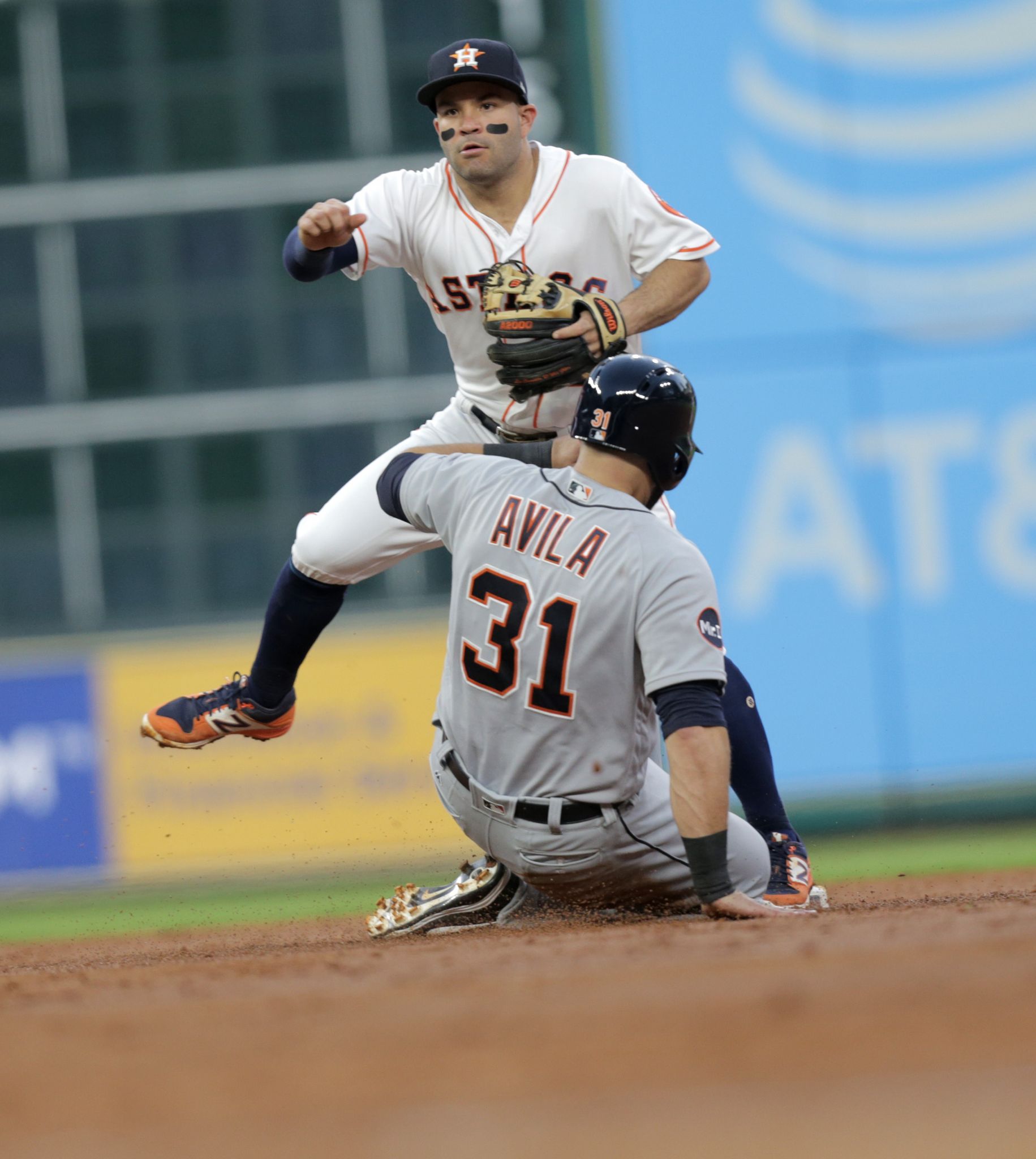 Jordan Jankowski's wife cries as he makes MLB debut