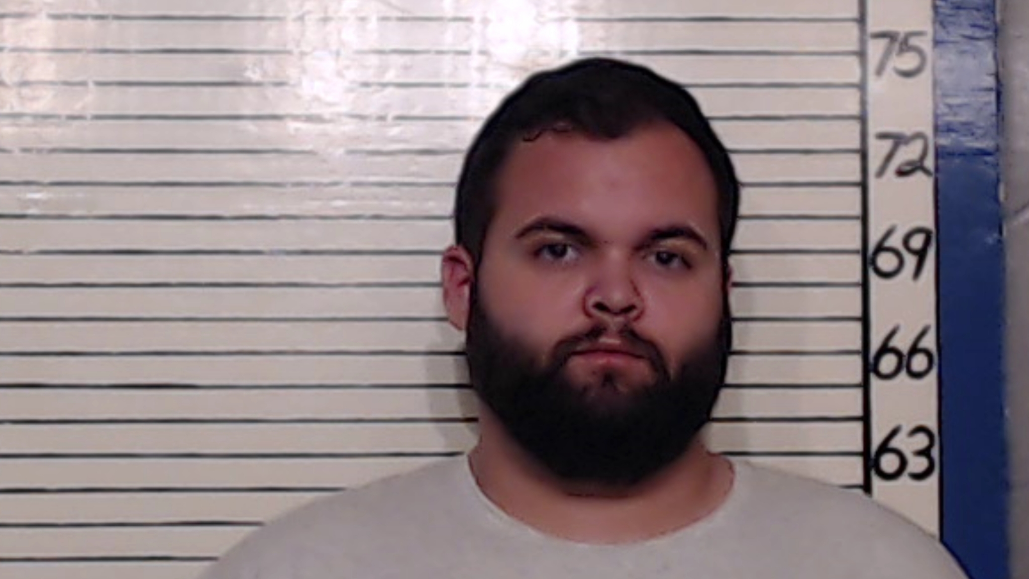 New Braunfels man arrested in robbery of Wells Fargo bank with note
