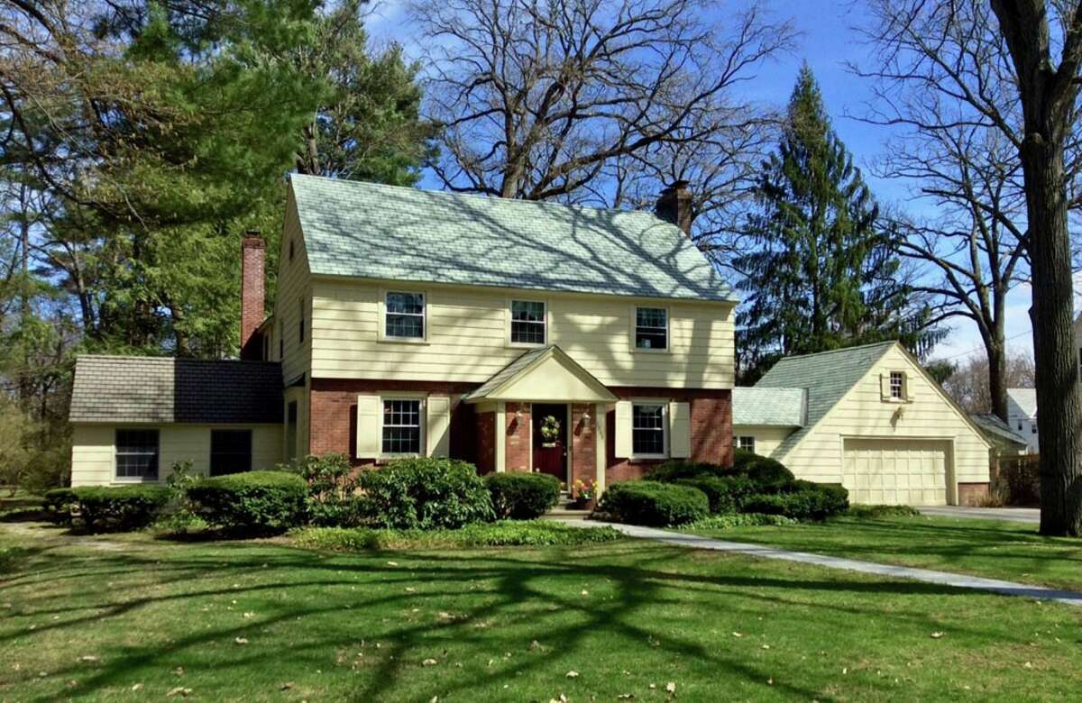 House of the Week Colonial in Niskayuna