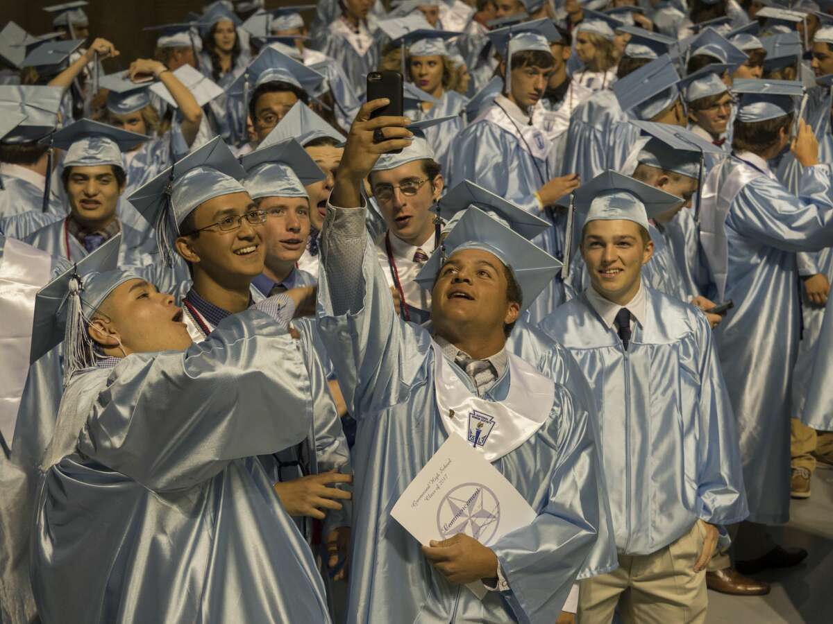 Greenwood seniors take pictures and get ready 5/25/17 for graduation ceremonies at the Chaparral Center. Tim Fischer/Reporter-Telegram