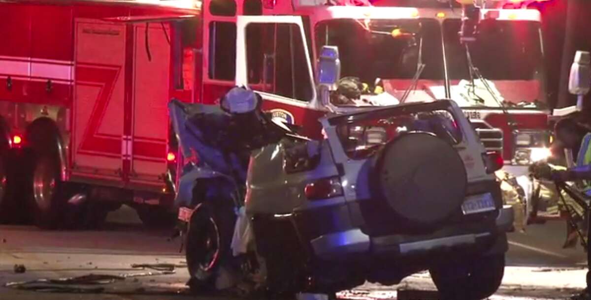 One dies in crash near Texas Medical Center